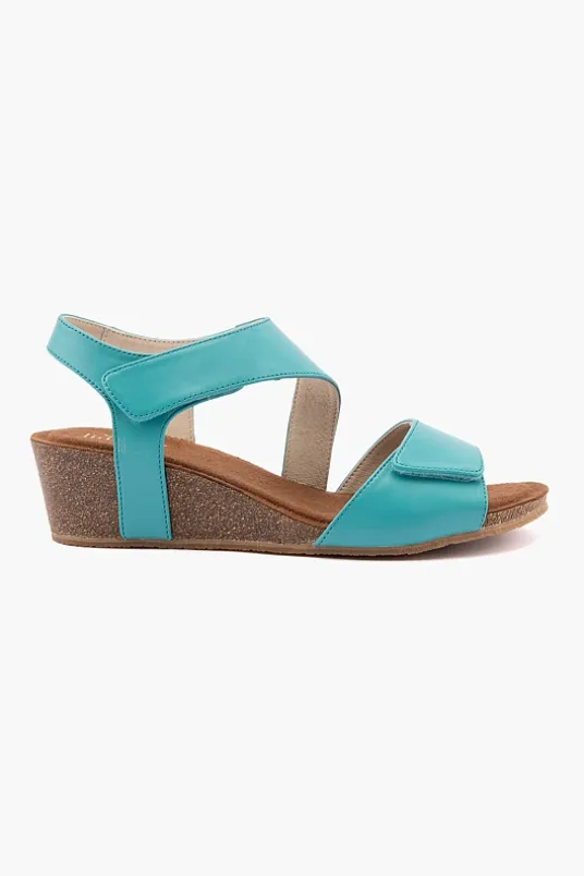 Kyra Plain